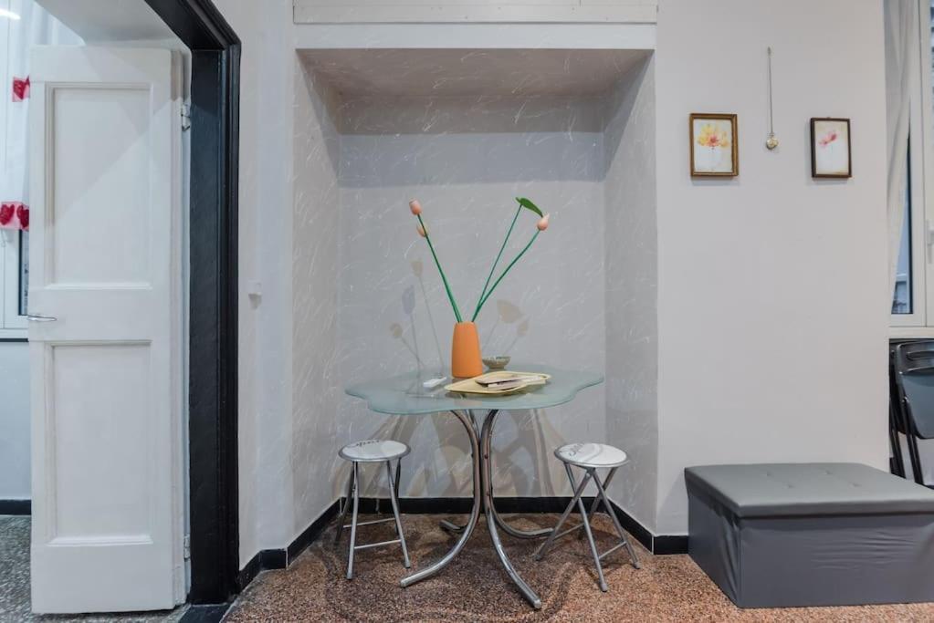 Appartamento Croce Bianca Prua - Affitti Brevi Italia Genua Buitenkant foto